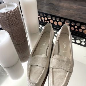 Prada Women’s Loafer. Authentic.